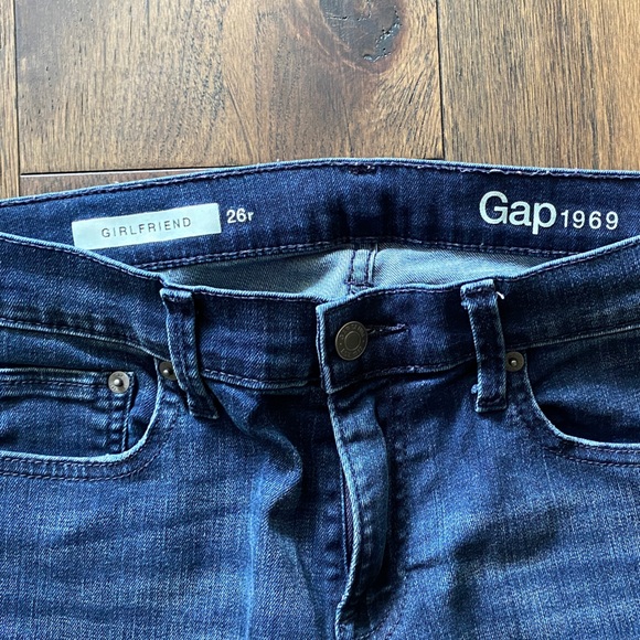 GAP Women's Dark Blue Girlfriend Straight Leg Jeans, 26 R - Picture 2 of 6